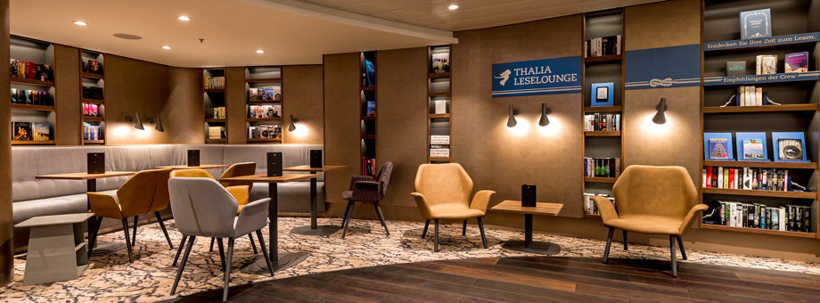 TUI Cruises Mein Schiff 5 Interior Thalia Library.jpg